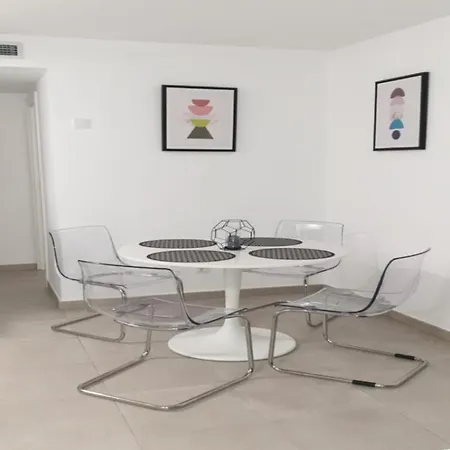 Ele Apartmán *